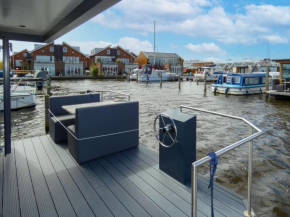 Holiday Home De Meerparel-4